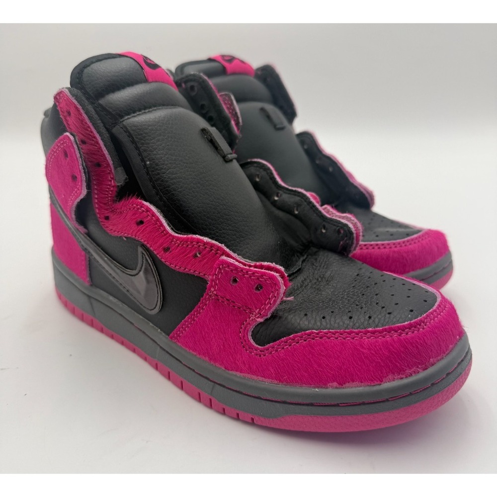 Size 7 - Run The Jewels x Nike Dunk SB High 4/20